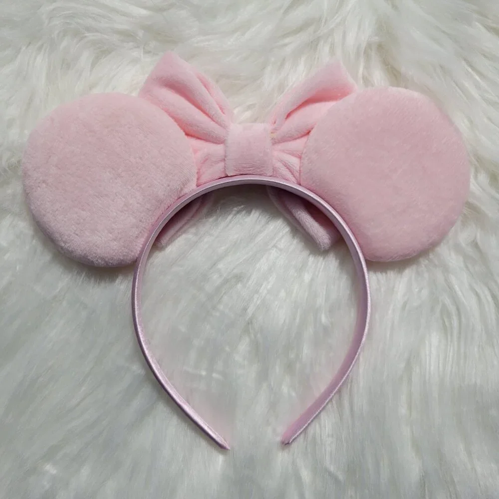 Minnie Mouse Pink Plush Faux Pearl Ears